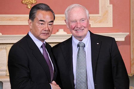 Le gouverneur général du Canada rencontre le ministre chinois des AE pour discuter 
des relations bilatérales