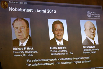 Trois scientifiques partagent le prix Nobel de chimie 2010