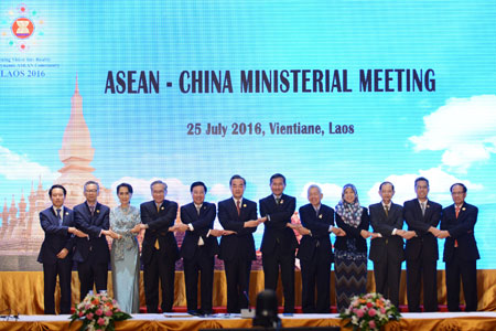 La Chine et l'ASEAN s'engagent à promouvoir la paix et la stabilité en mer de Chine 
méridionale