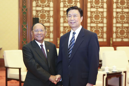 Le vice-président chinois rencontre le président de l'Assemblée nationale du Cambodge