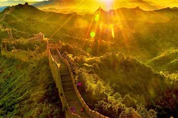 Les paysages de la section de Jinshanling de la Grande Muraille en automne