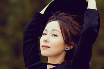 Nouvelles photos de l'actrice chinoise Jiang Yiyan