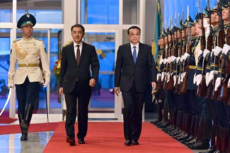 Le Premier ministre chinois entame une visite officielle au Kazakhstan