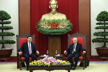 La Chine et le Vietnam s'engagent à élever le partenariat stratégique global de coopération 
à un niveau supérieur (PAPIER GENERAL)