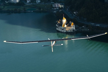 Trois records du monde pour Solar Impulse