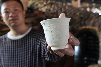 Fujian : fabrication de céramiques dans un atelier historique