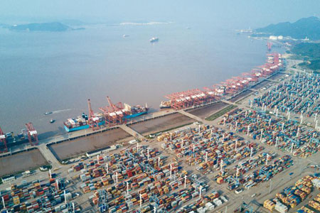 Chine : port de Chuanshan à Ningbo