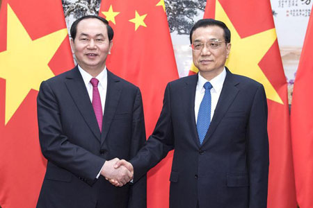 Le PM chinois rencontre le président vietnamien