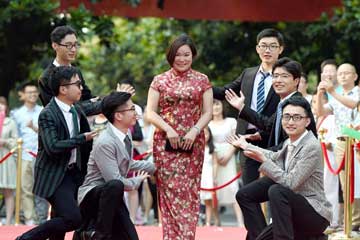 Célébration de l'obtention des diplômes dans une université chinoise
