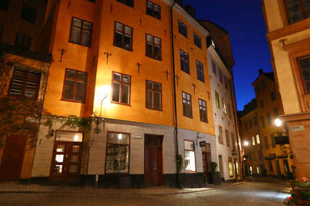 Vue nocturne de la ville de Stockholm