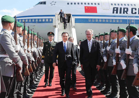 Le Premier ministre chinois arrive en Allemagne pour une visite officielle