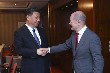 La Chine invite Hambourg à participer à l'initiative "la Ceinture et la Route", selon 
Xi Jinping