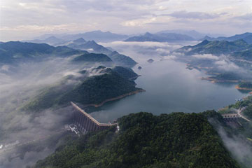 Photos - Vues d'un réservoir dans l'est de la Chine