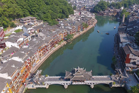 Chine: beaux paysages de la vieille ville de Fenghuang