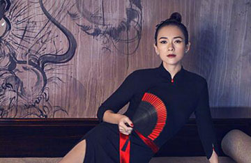 L'actrice Zhang Ziyi pose pour un magazine