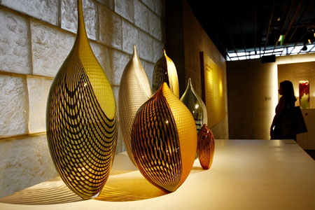 Exposition d'oeuvres du souffleur de verre italien Lino Tagliapietra à Shanghai