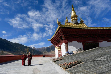 Le monastère de Riwoqe au Tibet