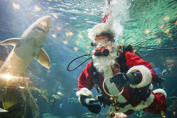 Canada : un Père Noël sous-marin à Vancouver