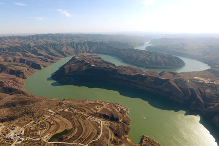 Paysage de fjords du fleuve Jaune dans le nord de la Chine