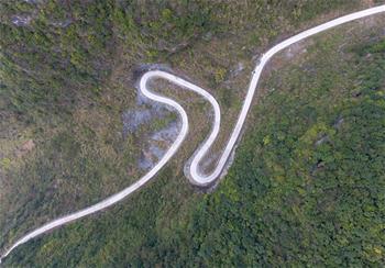 Le longueur des routes rurales du Guangxi atteint 98,373 km
