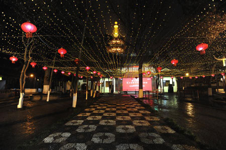 Chine: des lanternes dans le temple au Jiangsu