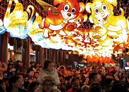 Chine : hausse du nombre des touristes et des revenus durant les vacances du Nouvel 
An chinois