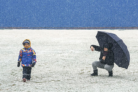 Beijing : des chutes de neige mettent fin à une période de sécheresse record