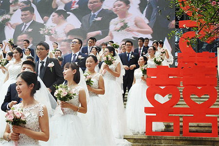 Chine : mariage en groupe à Hangzhou