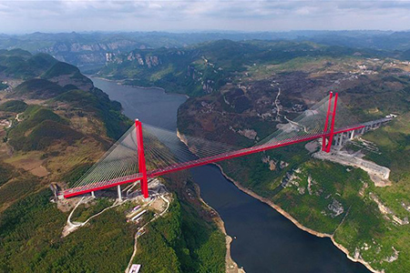 Chine : pont routier au Guizhou
