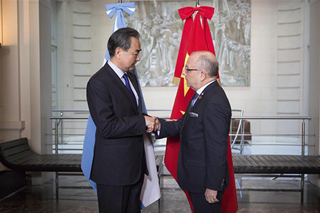 Les ministres chinois et argentin des AE s'engagent à renforcer la coopération bilatérale