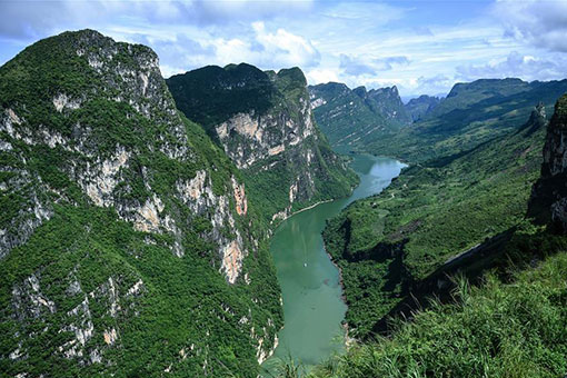 Chine: paysage de la vallée de la rivière Beipan