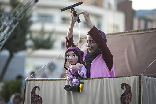 Iran : festival de théâtre de marionnettes