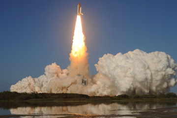 Amarrage de la navette Discovery &agrave; l'ISS