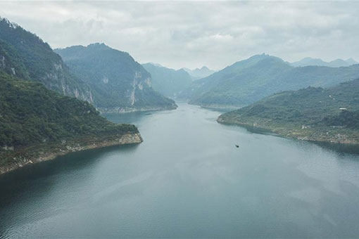 Chine: paysage de la rivière Jiangjie au Guizhou
