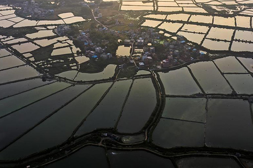 Chine : vues aériennes d'étangs dans le sud-ouest