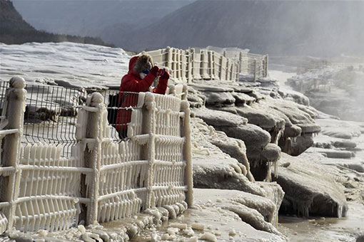 Chine : paysage hivernal des chutes de Hukou