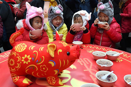 Chine: la bouillie pour le festival de Laba