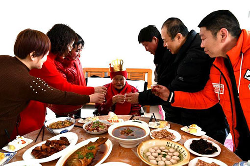 Une villageoise du Hebei fête ses 105 ans