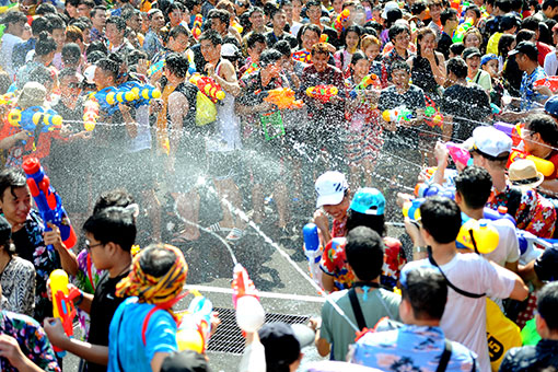 Thaïlande : le festival de Songkran à Bangkok