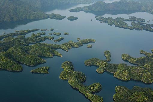 Chine : paysage du site pittoresque du lac Taiping dans l'est
