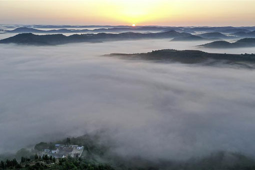 Paysage des nuages dans le nord-ouest de la Chine