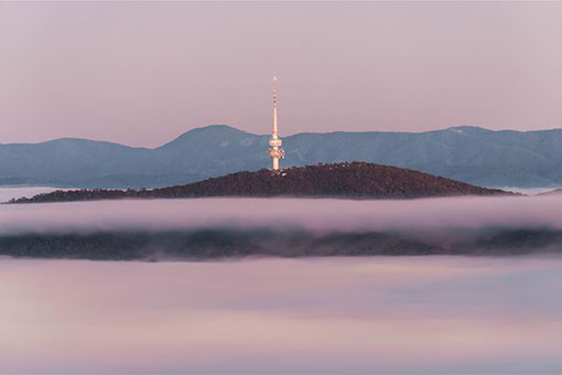 Australie: paysage du brouillard du matin