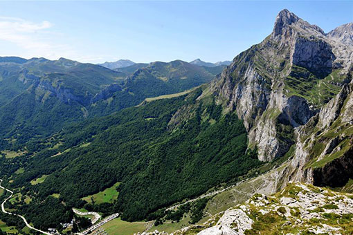 Espagne: paysage du Parc national des pics d'Europe