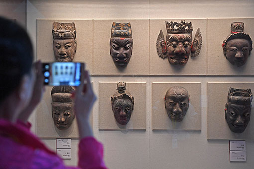 Chine: une exposition de masques au Jiangxi