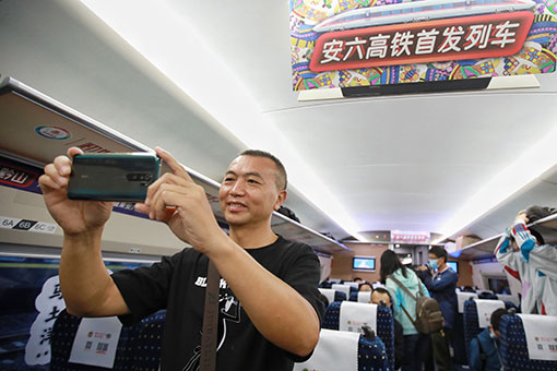 Chine : ouverture d'un chemin de fer à grande vitesse au Guizhou