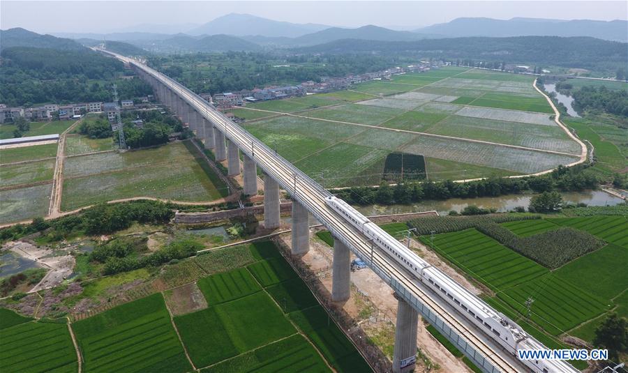 Длина вновь построенной дороги 126. Железная дорога Китай Лаос. Сиань железная дорога. Нанчунь Сычуань. Мост ба Сиань.